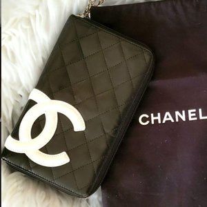 Beautiful CHANEL Cambon Bifold Wallet Quilted Lambskin Long Black/with White CC